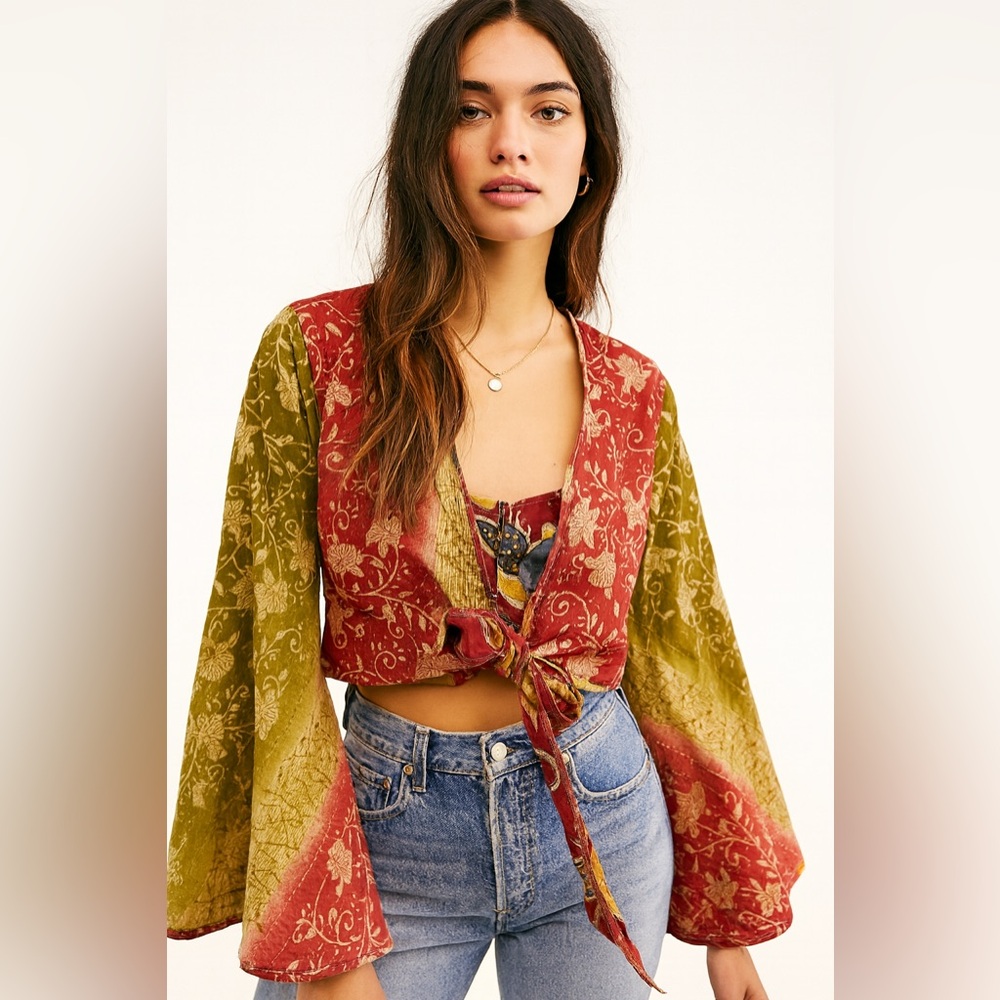 🌸NWOT🌸Kantha Wrap Reversible Tie Top